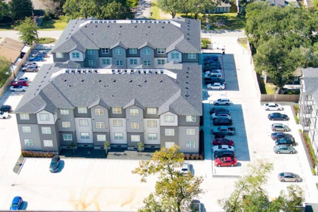 Welcome To Our Spacious 2-Bedroom 2-Bathroom Located In The City Of Houston, Texas! Екстериор снимка